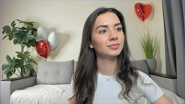 Snapshot of NicoleLuv chatting on March 7, 7:27 pm NicoleLuv online show from March 7, 7:27 pm