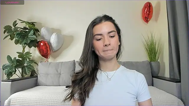 Snapshot of NicoleLuv chatting on March 10, 1:10 pm NicoleLuv online show from March 10, 1:10 pm