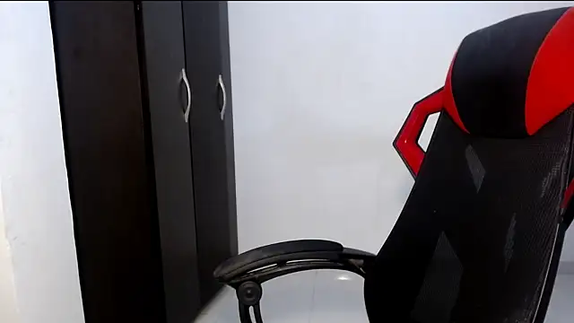 Snapshot of meghan2 chatting on September 28, 2:28 am meghan2 online show from September 28, 2:28 am