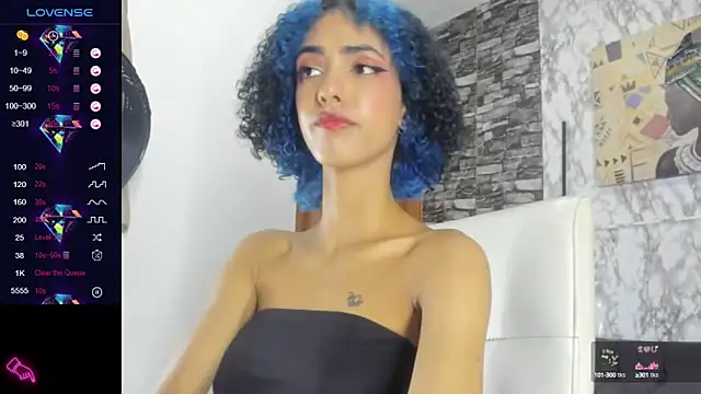 Snapshot of Queen_Cuarxxo chatting on March 7, 3:08 am Queen Cuarxxo online show from March 7, 3:08 am