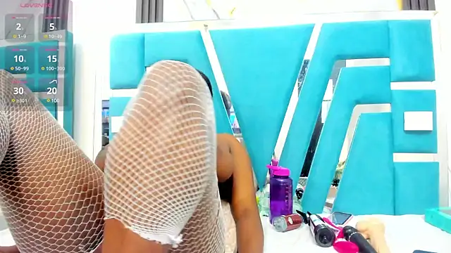 mia alvares online show from February 1, 11:43 am