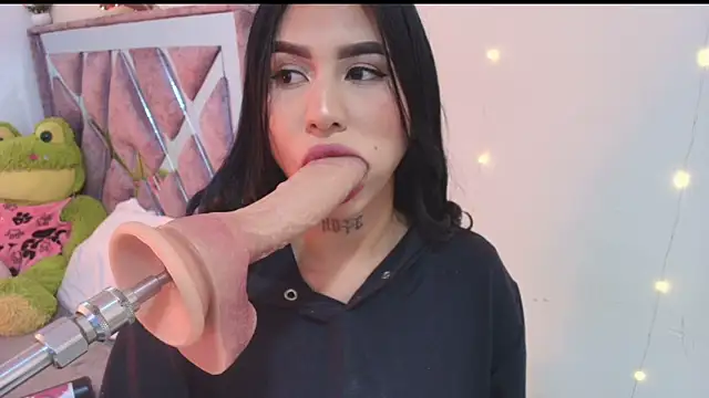 Snapshot of sweety_mariann1 chatting on May 14, 2:40 am sweety mariann1 online show from May 14, 2:40 am