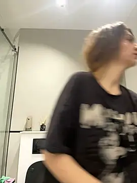 BelleSkye online show from March 15, 5:08 am