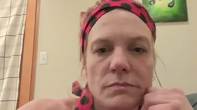 AddieAssets online show from November 12, 2:34 am