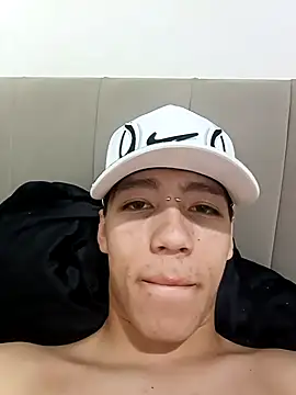 Snapshot of CRYBYT9 chatting on September 12, 6:57 am CRYBYT9 online show from September 12, 6:57 am