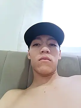 Snapshot of CRYBYT9 chatting on September 15, 5:02 pm CRYBYT9 online show from September 15, 5:02 pm