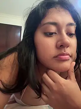 pawmistry online show from April 16, 6:30 pm