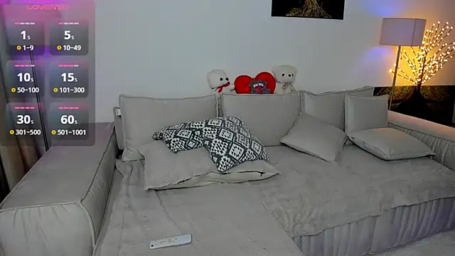 Snapshot of Queenofyouredreams chatting on December 7, 1:58 am Queenofyouredreams online show from December 7, 1:58 am