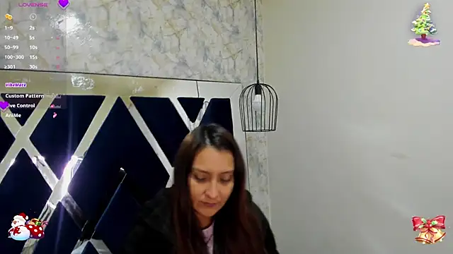 Snapshot of _alaia_collway_ chatting on December 29, 12:12 pm alaia collway online show from December 29, 12:12 pm