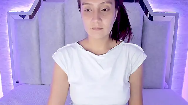 Snapshot of _alaia_collway_ chatting on February 14, 12:03 pm alaia collway online show from February 14, 12:03 pm