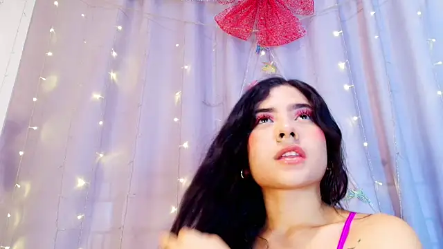 adara johnson   online show from December 18, 11:49 am