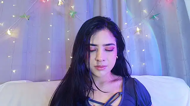 Snapshot of adara_johnson__ chatting on February 16, 11:50 am adara johnson online show from February 16, 11:50 am