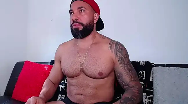 Snapshot of roman_muscle chatting on December 13, 1:12 pm roman muscle online show from December 13, 1:12 pm
