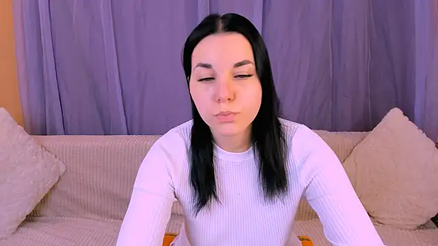 Snapshot of Kate_Ree chatting on February 5, 5:56 am Kate Ree online show from February 5, 5:56 am