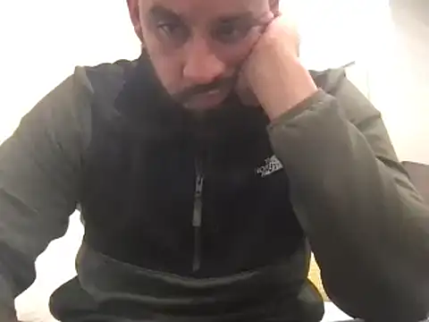 Snapshot of Z415 chatting on January 20, 3:37 am Z415 online show from January 20, 3:37 am