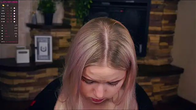 ZaraCreedon online show from February 6, 2:33 am