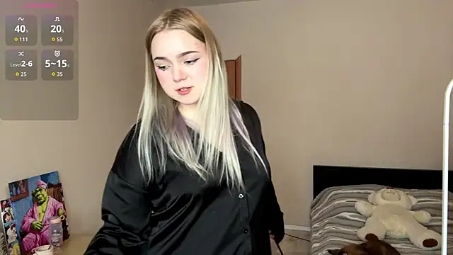 ZaraCreedon online show from February 19, 5:36 am