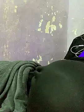 Snapshot of Sexy_king4 chatting on March 5, 11:38 am Sexy king4 online show from March 5, 11:38 am