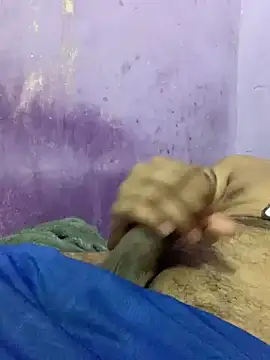 Snapshot of Sexy_king4 chatting on September 18, 12:18 pm Sexy king4 online show from September 18, 12:18 pm