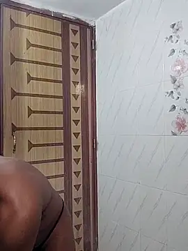 Snapshot of HunkyAriyan chatting on March 17, 5:34 am HunkyAriyan online show from March 17, 5:34 am