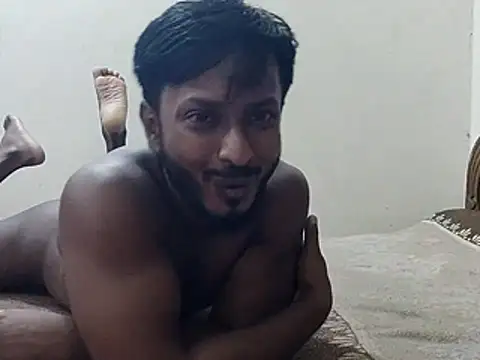 HunkyAriyan online show from May 8, 5:29 pm