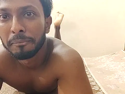 HunkyAriyan online show from June 13, 7:34 pm