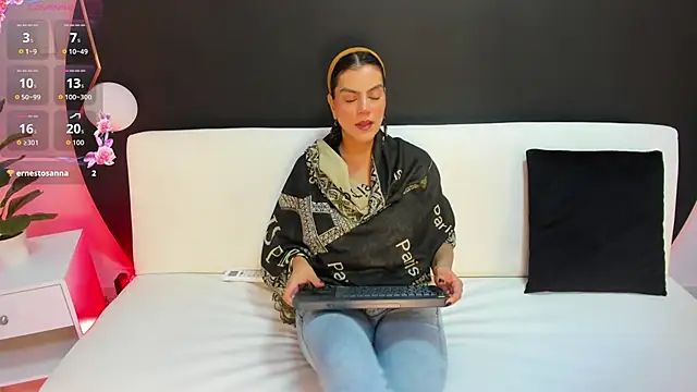 Ada Monroe10 online show from February 17, 1:40 pm