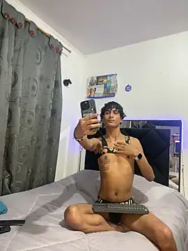 derreck models online show from February 13, 2:40 am