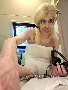 Snapshot of Doggyray44 chatting on March 26, 11:38 am Doggyray44 online show from March 26, 11:38 am