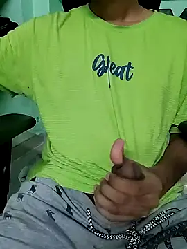 Smartboi007 online show from December 25, 7:24 am