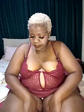 dirasweetlipsxx online show from February 7, 6:33 pm