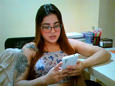 Snapshot of maliamiller chatting on September 30, 12:04 am maliamiller online show from September 30, 12:04 am