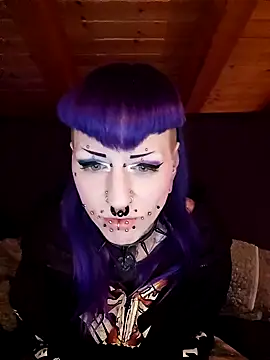 Snapshot of Purple_Coffin666 chatting on February 1, 10:34 pm Purple Coffin666 online show from February 1, 10:34 pm