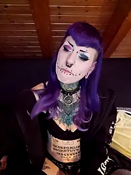 Snapshot of Purple_Coffin666 chatting on February 8, 4:25 pm Purple Coffin666 online show from February 8, 4:25 pm