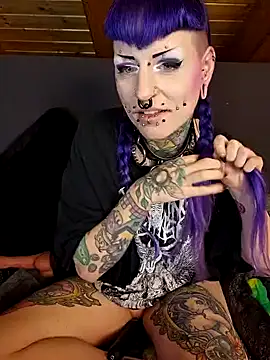 Snapshot of Purple_Coffin666 chatting on February 24, 10:03 pm Purple Coffin666 online show from February 24, 10:03 pm