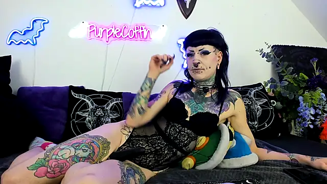 Purple Coffin666 online show from May 4, 2:57 pm