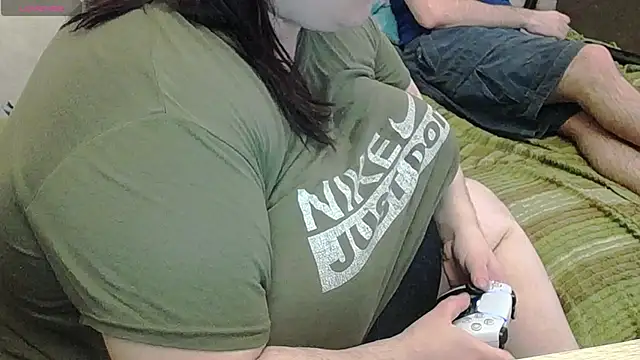 lisa Black00 online show from February 16, 8:10 am