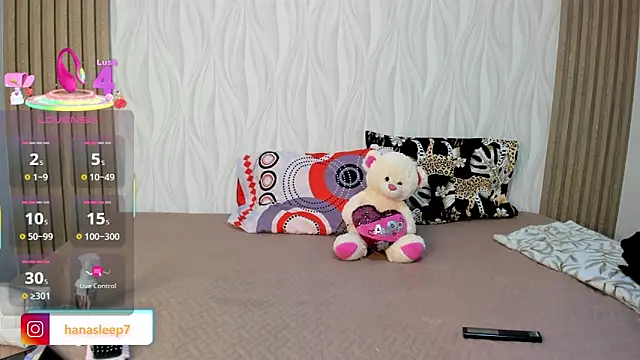 Snapshot of _ashleymiller chatting on May 26, 4:36 pm ashleymiller online show from May 26, 4:36 pm
