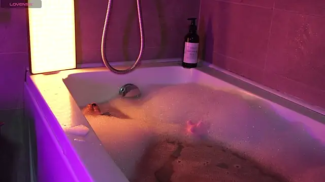 Yourlittledemon online show from December 27, 7:24 pm