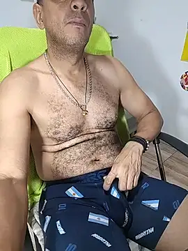 latinmartin73 online show from July 17, 2:40 am