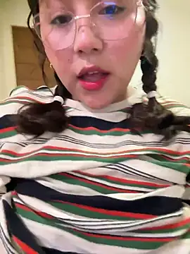 kittyfresita online show from January 7, 6:27 am