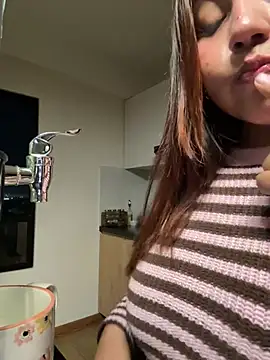 kittyfresita online show from April 9, 6:19 am