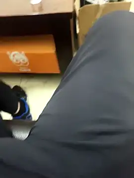 huzi518 online show from September 11, 3:06 am