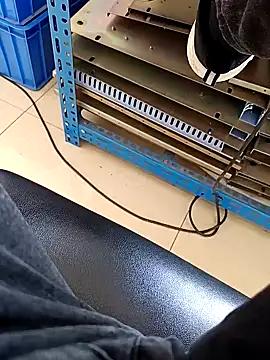 Snapshot of huzi518 chatting on March 13, 3:35 am huzi518 online show from March 13, 3:35 am