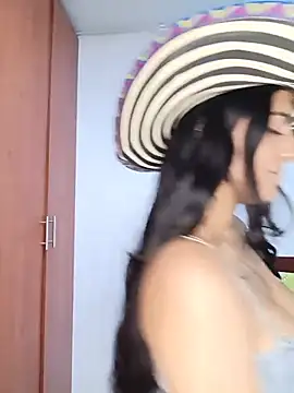 Snapshot of miakhalifaaa_ chatting on July 3, 10:49 pm miakhalifaaa online show from July 3, 10:49 pm
