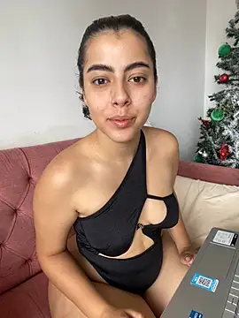 DakotaShelby online show from December 17, 10:11 pm