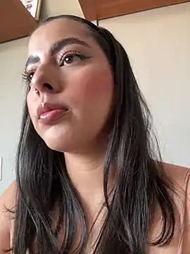 Snapshot of DakotaShelby chatting on March 21, 9:34 pm DakotaShelby online show from March 21, 9:34 pm