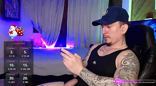 Snapshot of steventeylor chatting on January 13, 5:44 am steventeylor online show from January 13, 5:44 am
