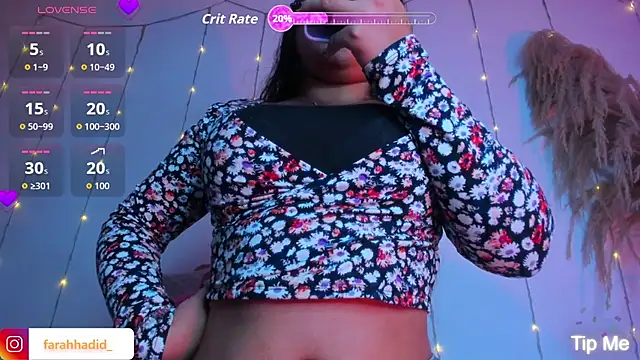 Snapshot of Maisa_issa chatting on July 9, 1:37 pm Maisa issa online show from July 9, 1:37 pm
