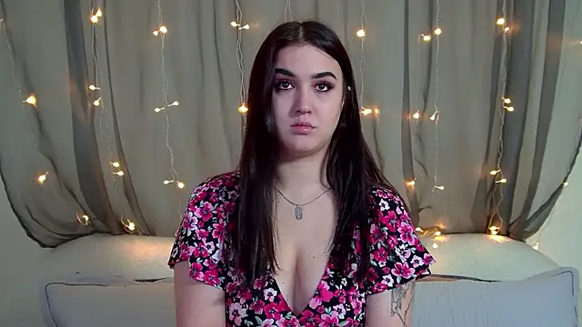 ChristinaMilton online show from November 10, 6:40 pm